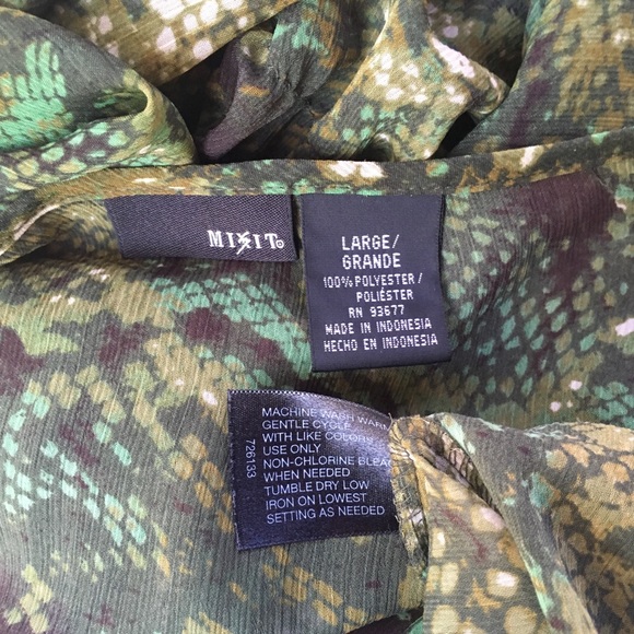 Mix-It Pretty sheer snakeskin print blouse Size L - Picture 7 of 7